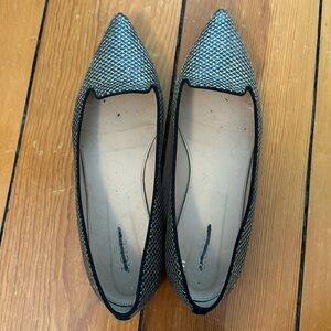 JCrew Navy and Gold Sparkly Loafer - size 9